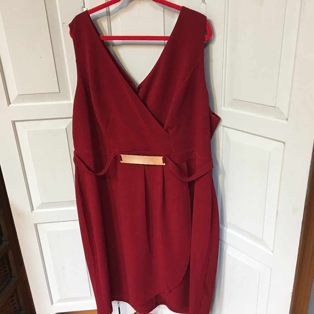 Elegant Red Sleeveless Dress